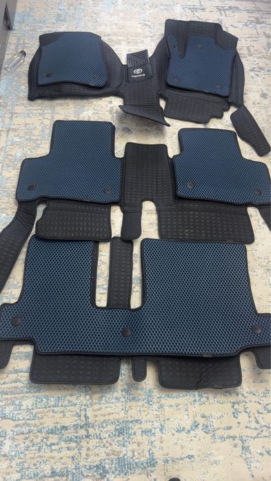 10D полики Toyota Ipsum