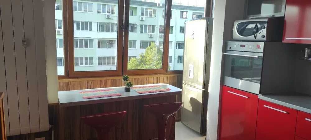 Дава се под наем Тристаен апартамент в Бургас, Зорница - 90 кв.м за 216.75 € - Снимка #3