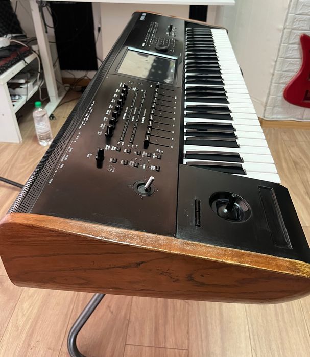 продвам Korg Kronos 2