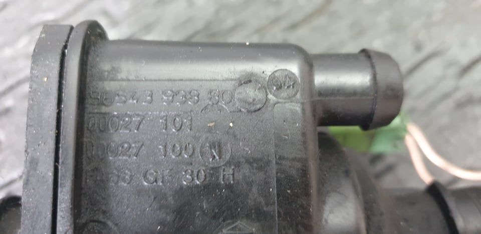 carcasa corp  termostat 1.4 hdi  peugeot 107 206 307 1007 citroen c1 c2 c3 xsara   9654393880