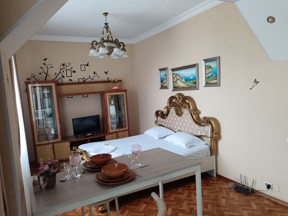 Сдам по суточно квартиру