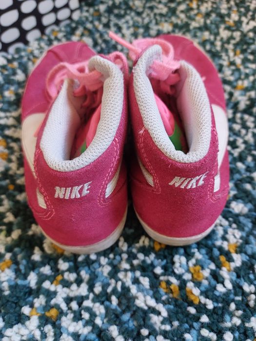 Дамски кецове Nike