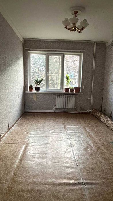 В цетре города Продается 3х ком Квартира