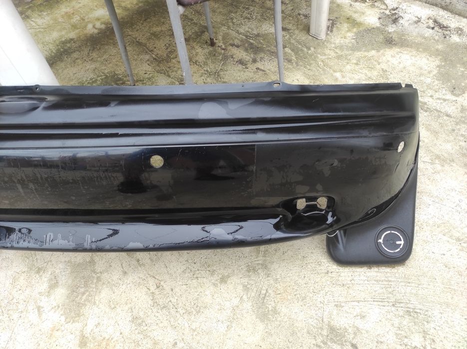 Продавам задна броня за Корса Б