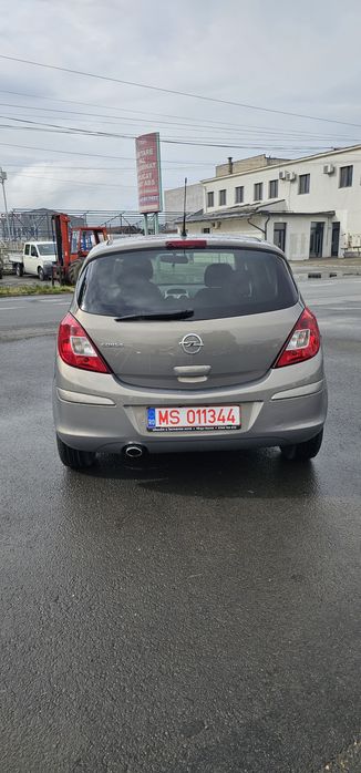 Opel corsa 1.4 benzina classic 86 cp euro 5 numere rosii valabile