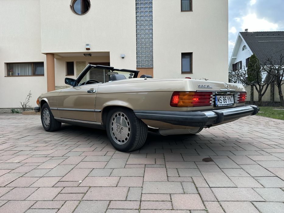 Mercedes-Benz SL560 Cabrio