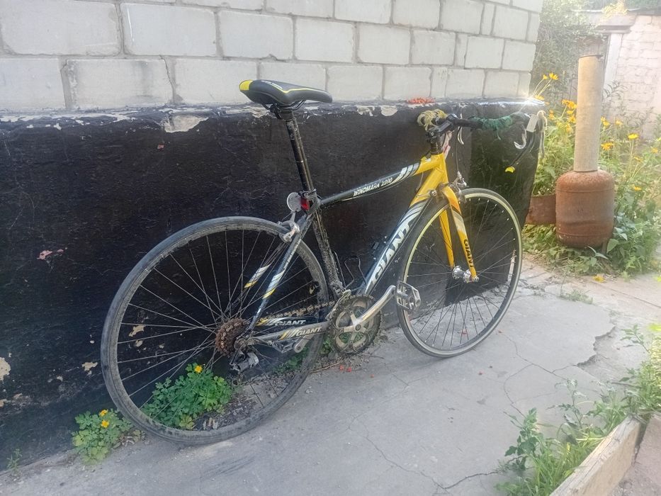 Продается Giant спортивный велосипед