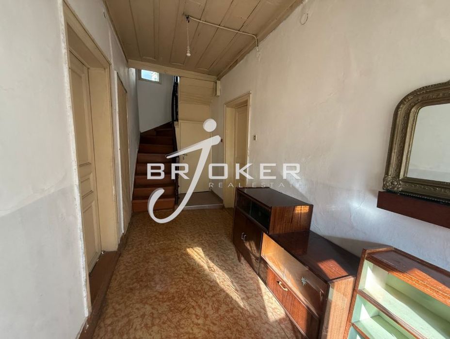 Продава се Къща в Асеновград - 138 кв.м за 296 €/кв.м - Снимка #4