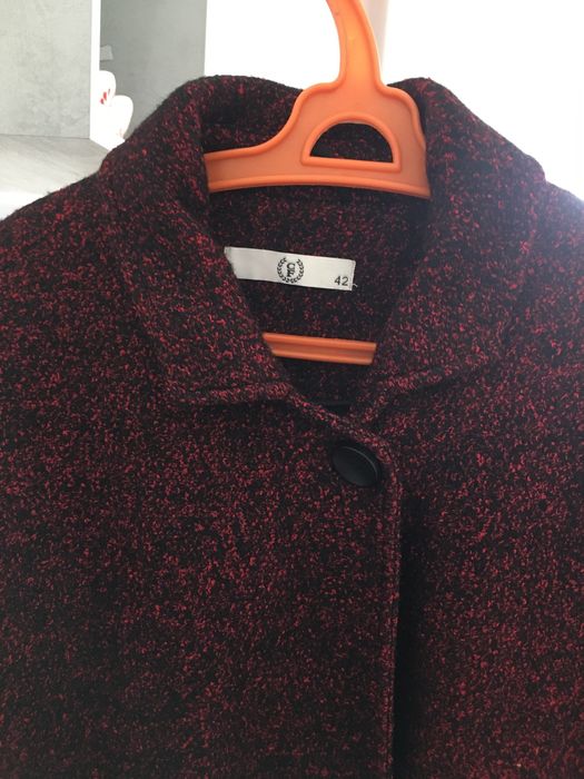 Продам пальто демисезонное