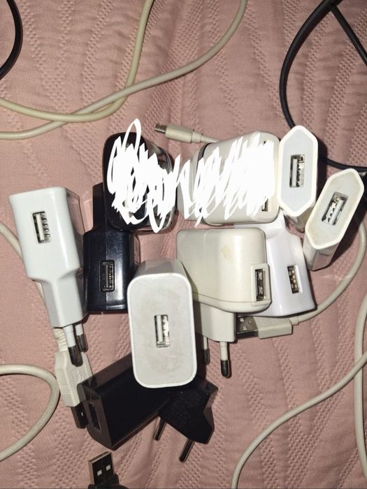 Продам зарядное устройство