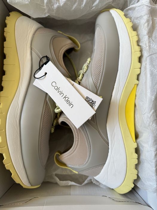 Маратонки на Calvin Klein