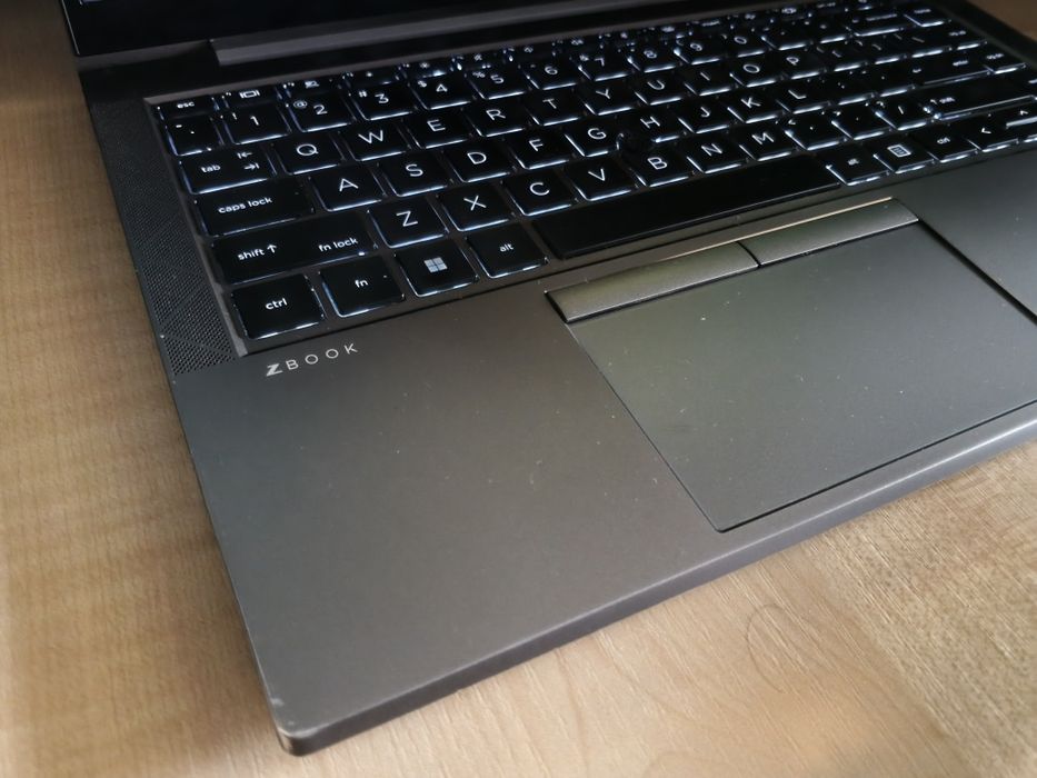 HP ZBook 14 G8 14" IPS FHD / RYZEN 3 PRO 4450U / 8GB DDR4 / 256GB NVMe