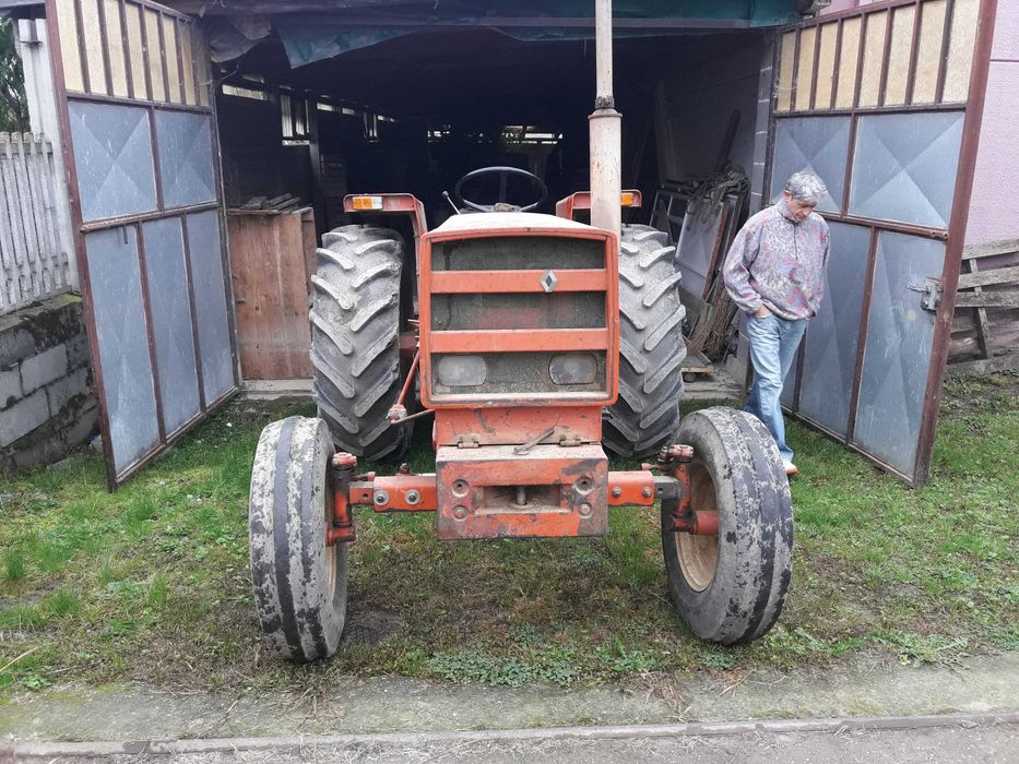 Tractor Renault 651