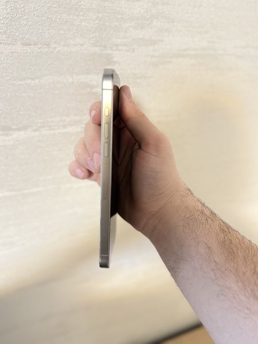 Iphone 15 pro max neverlocked-white titanium-full box