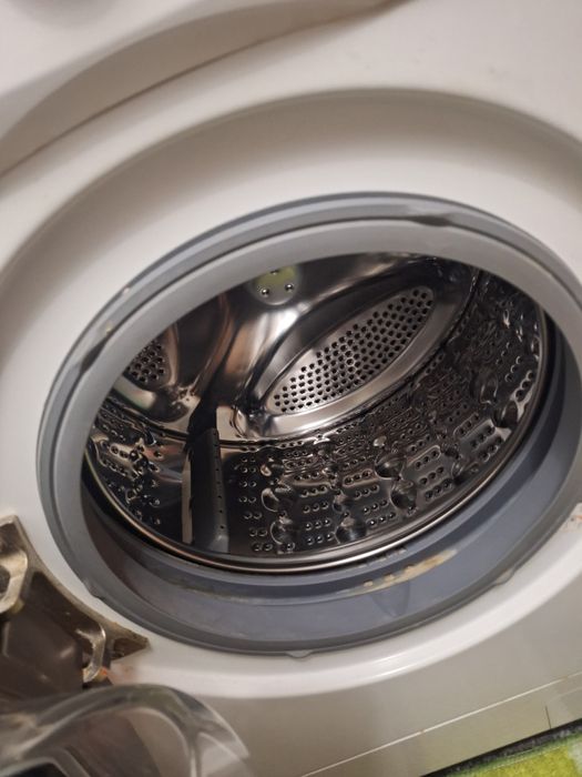 Продам стиральную машинку
