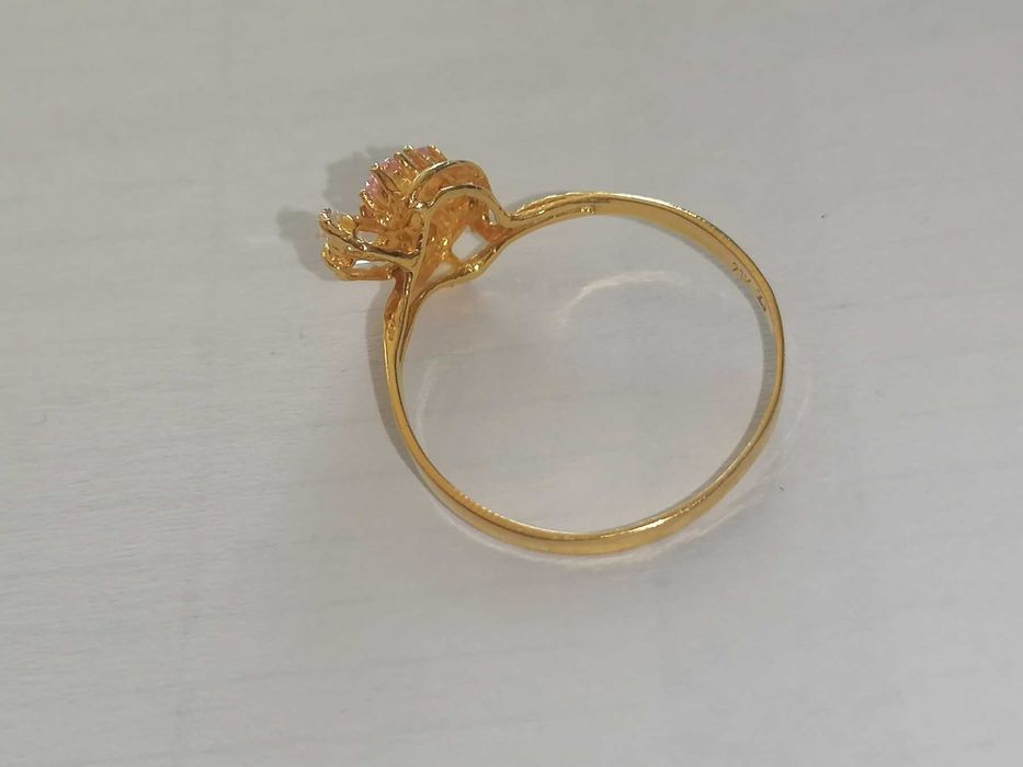 Уникален дамски златен пръстен - 2.21гр. - 21.60К