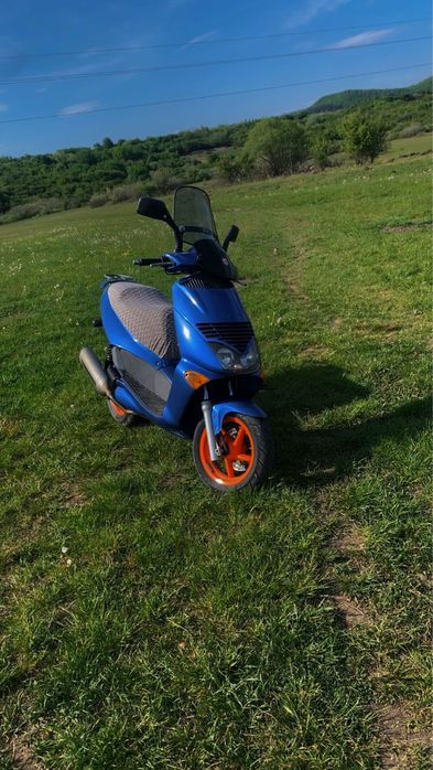 Vand scuter aprilia leonardo