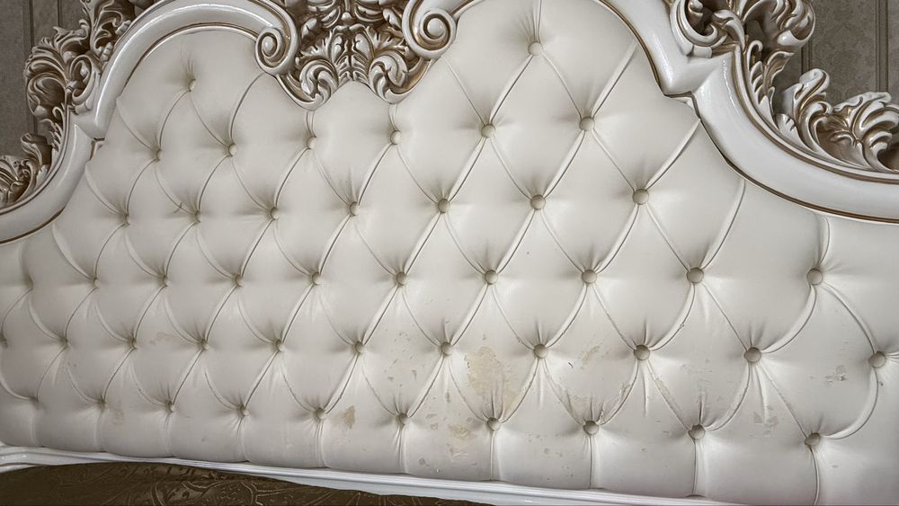 Продам спальный гарнитур