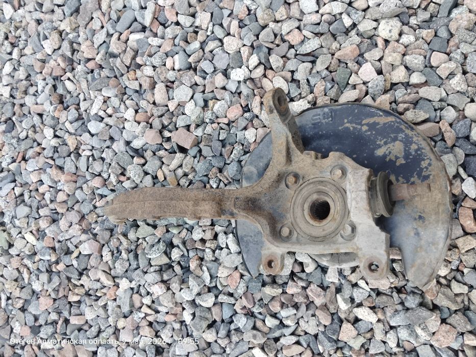 Продам цапфу( в сборе ) правая