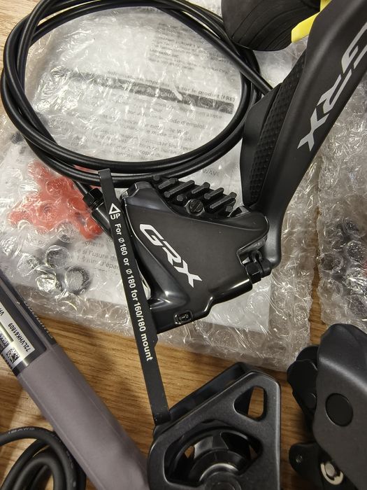 FULL Групсет Shimano GRX DI2  1x11sp електронни скорости хидравлика