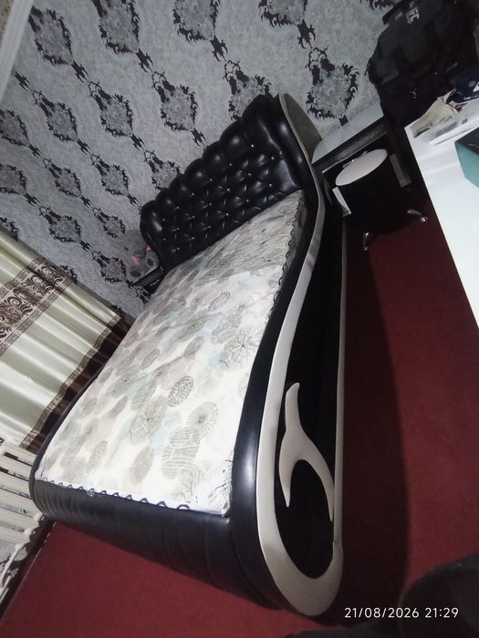 Spalni sotiladi  2ta bolachasi bn
