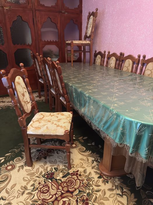 Mehmonxona uchun stol va stul. / Гостиный стол + 12 стульев