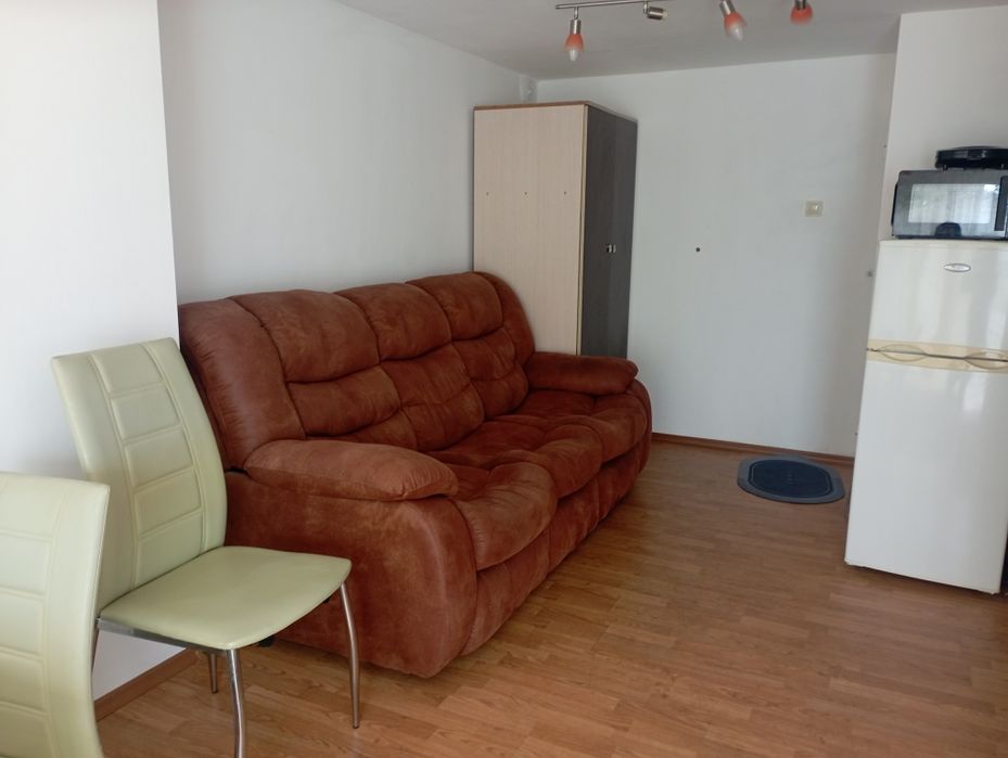 Дава се под наем Едностаен апартамент в Свети Влас - 55 кв.м за 51 € - Снимка #2