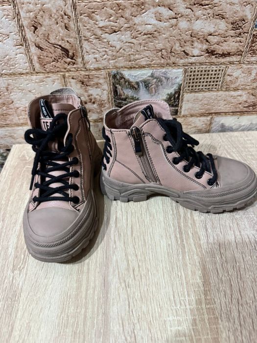 Ботиночки для девочки демисезонные