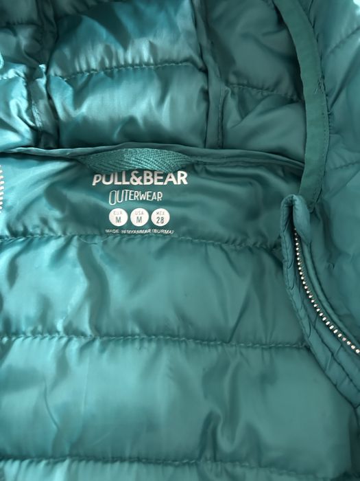 Geaca intermediara marca Pull&Bear culoare verde marimea S