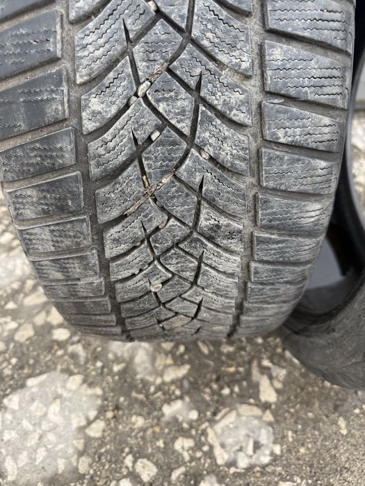 2 броя зимни гуми Goodyear 235/40 R18 Dot 4618 ном 509