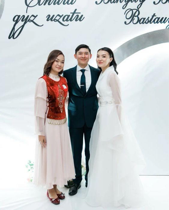 Продаю платье на узату