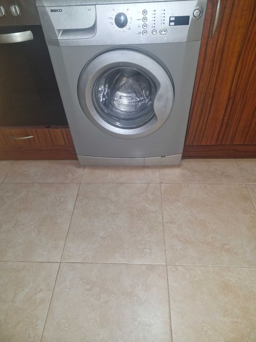 Продава се пералня Beko