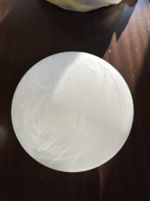 Светильник на потолок