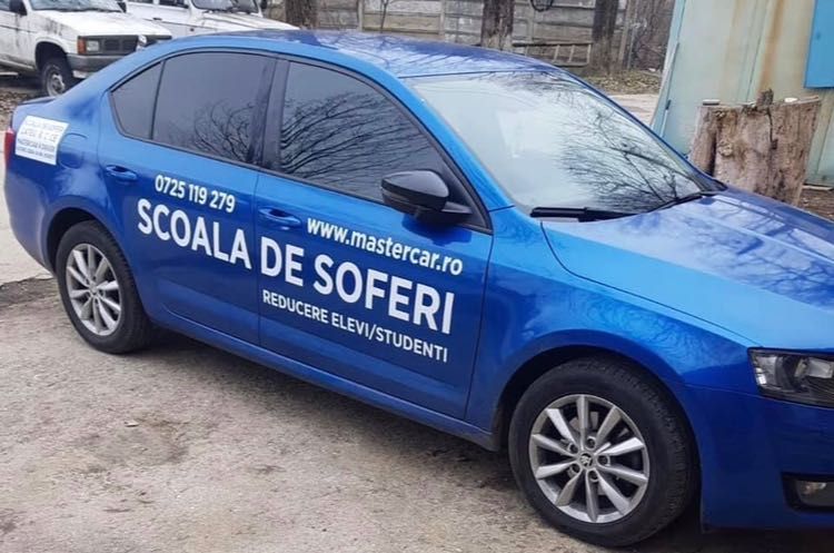 Școala de șoferi in rate