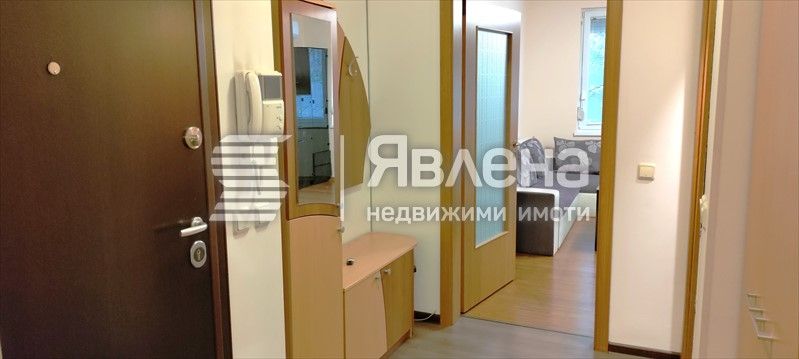Дава се под наем Тристаен апартамент в София, Оборище - 100 кв.м за 1000 € - Снимка #8