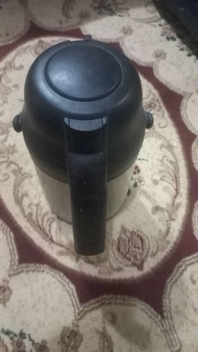 Термос для питья чай кофе итд.