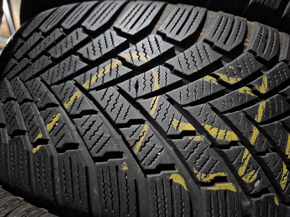 4бр Зимни 215 55 16 - Continental