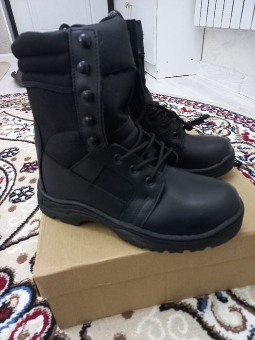 Продаётся берцы летние.