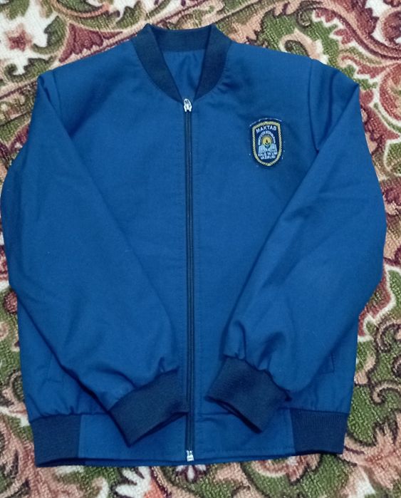 Школьная форма в отличном состоянии