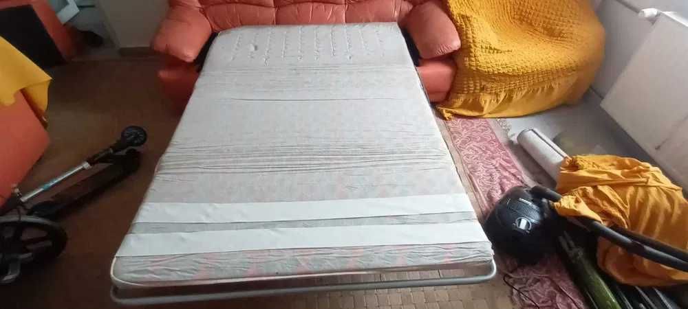 PRET MIC ! Canapea si doua fotolii din piele naturala Mobexpert