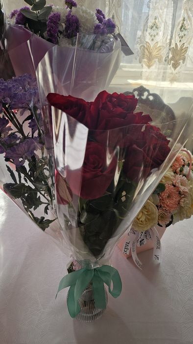 Продам цветы подарины 06.04