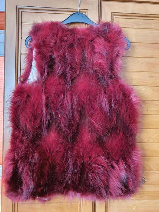 Прекрасен елек много запазен