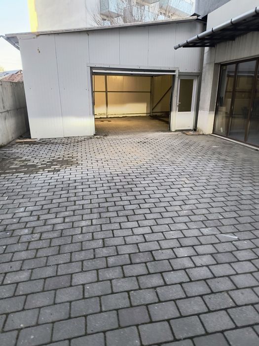Se oferă spre închiriere spațiu depozitare sau garaj