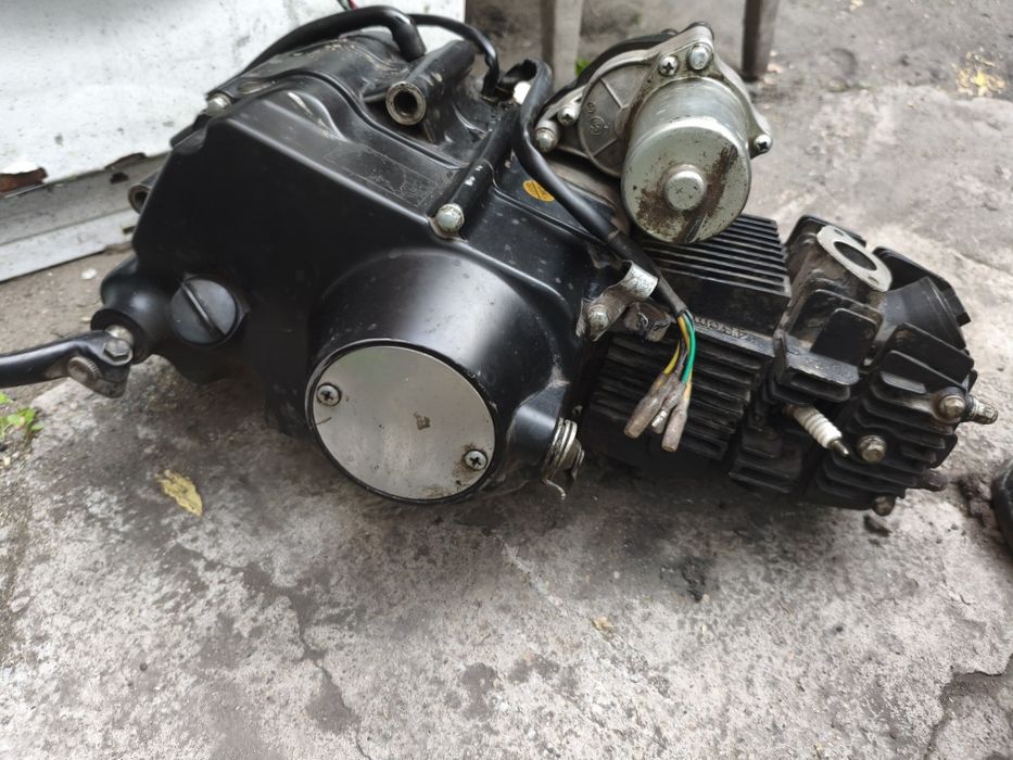 Двигатель khan moto 125 куб , гравировка 48
