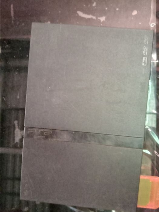 Vând doua jocuri urgent