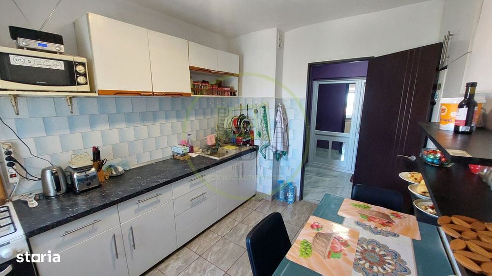 Apartament 4 camere, 100 mp, cartier Craiovita Noua, zona Carrefour