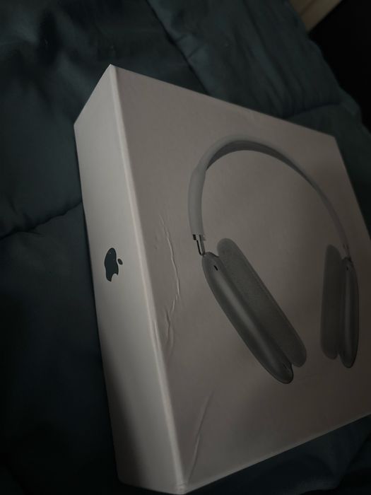 Airpods max сиви с подарък кожен протектор