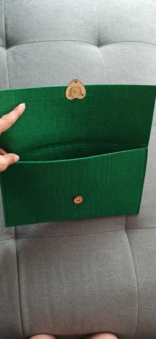 Зелена официална рокля за повод