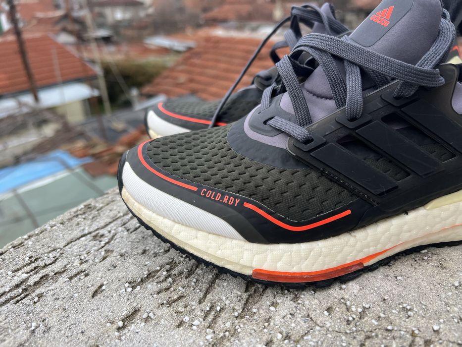 Adidas UltraBoost ColdDry 42 2/3