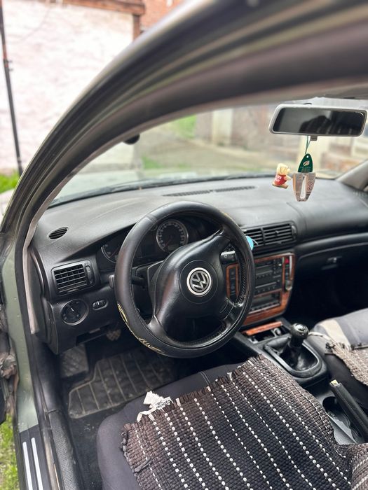 Auto volkswagen passat